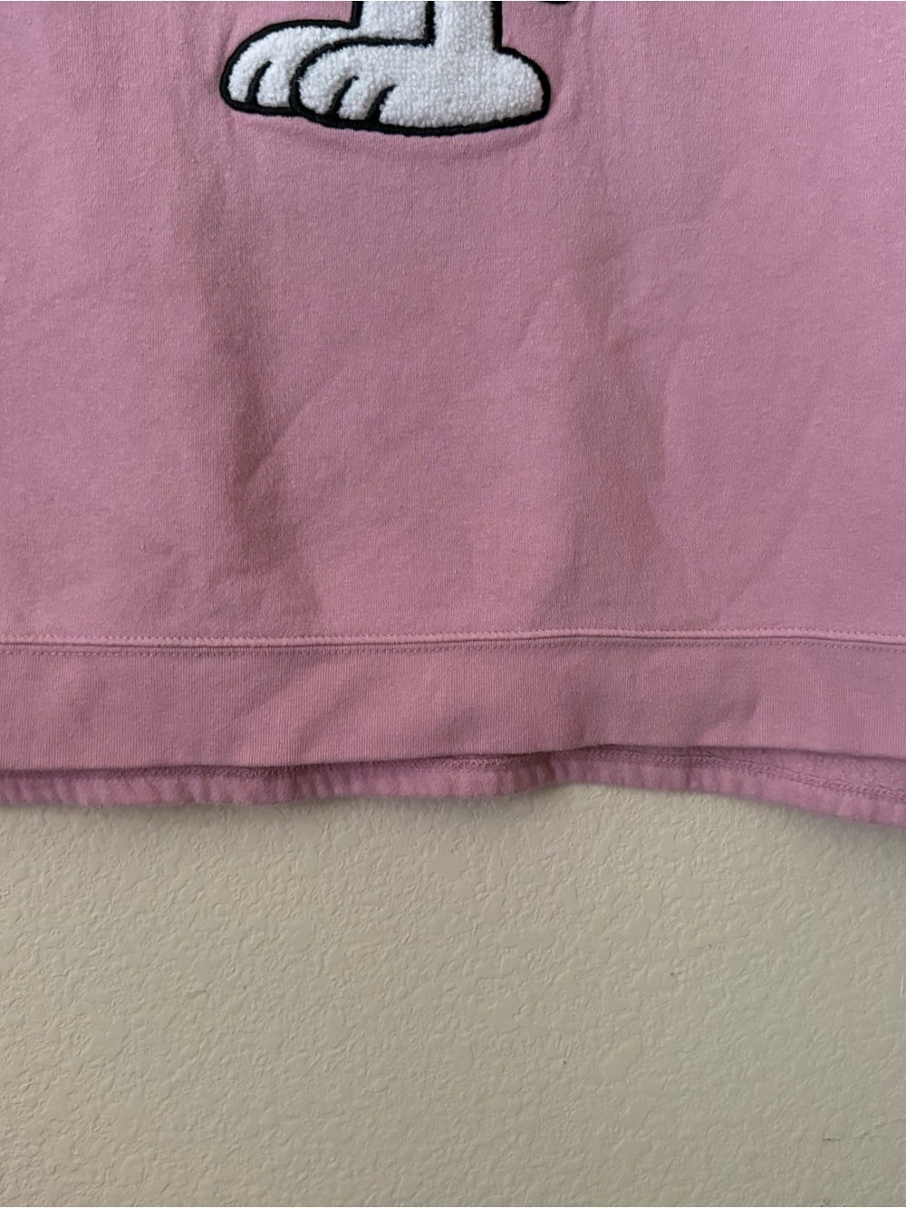 Peanuts Snoopy Pink Crewneck Pullover Sweatshirt with Chenille Patch X-Large - Picture 9 of 16